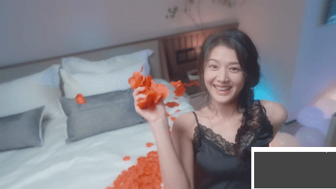 完蛋我被美女包圍了